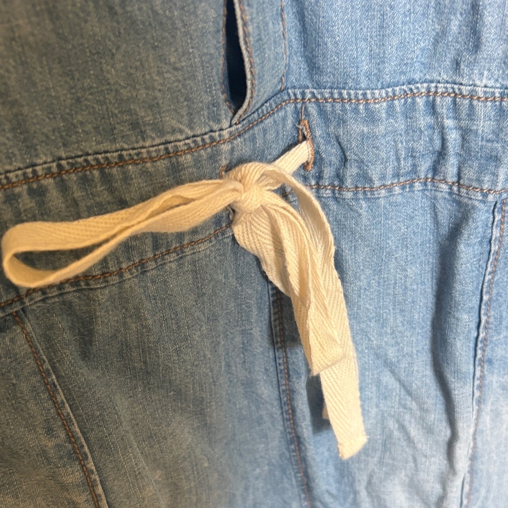 Gap Romper - Picture 3 of 5